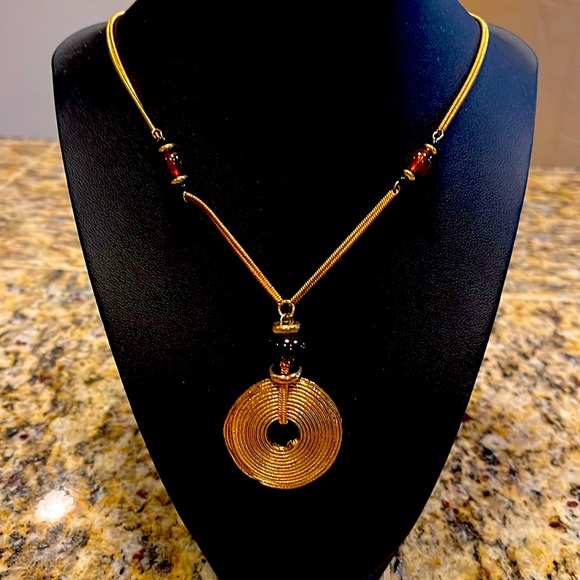 Vintage Necklace - amazing Medallion with beads/resin balls - Picture 2 of 8